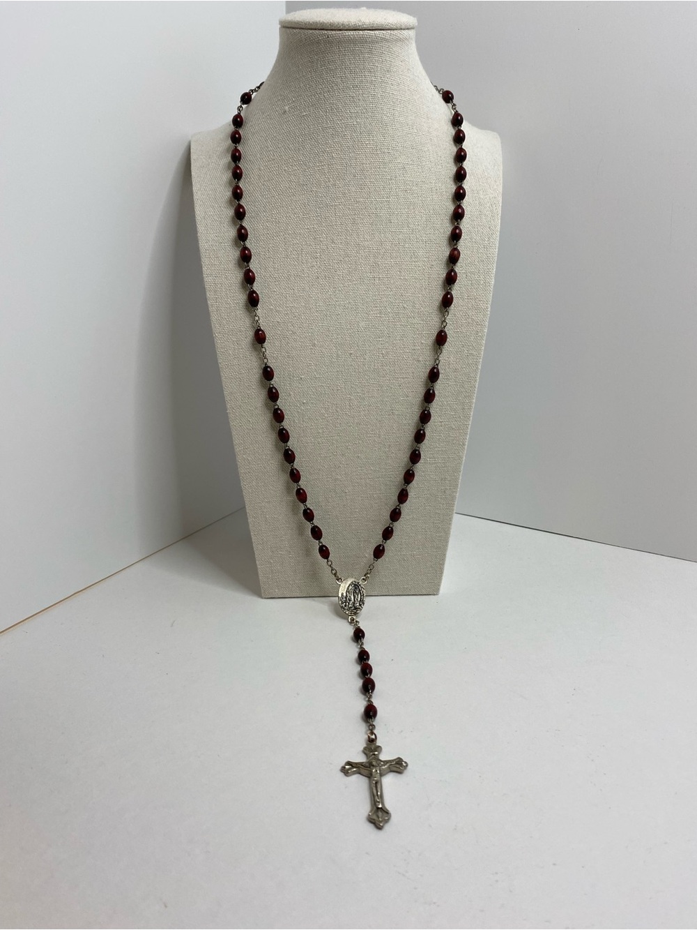 Crucifix Italy Lourdes 150th Anniversary Rosary 1858–2008 Burgundy Wood Beads
